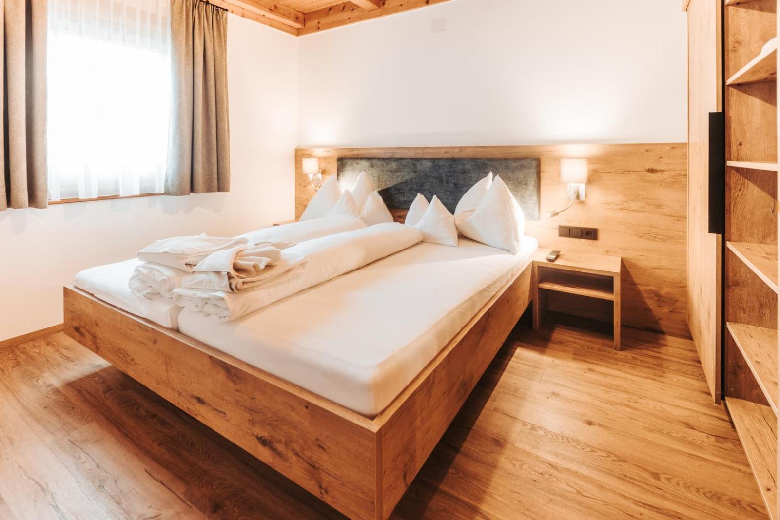 Regitnig - 4 Sterne Hotel Und Chalets Weissensee Eksteriør billede